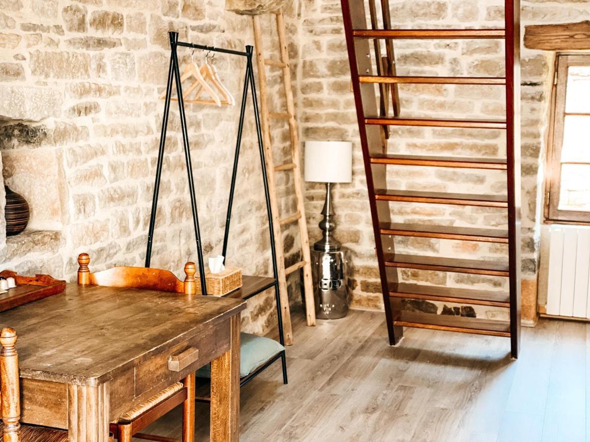 Mas Parenthese - Chambres Et Table D'Hotes Loze Luaran gambar